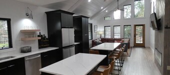 Modern Chalet with Hot Tub and Lake Access