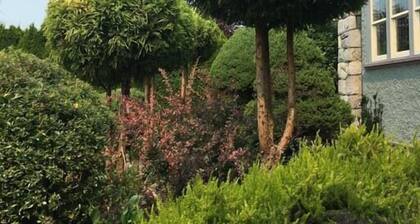 New 2 Bedroom Suite Fairfield Heritage Manor, Free Parking