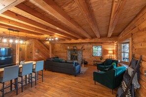 TV connectée, cheminée