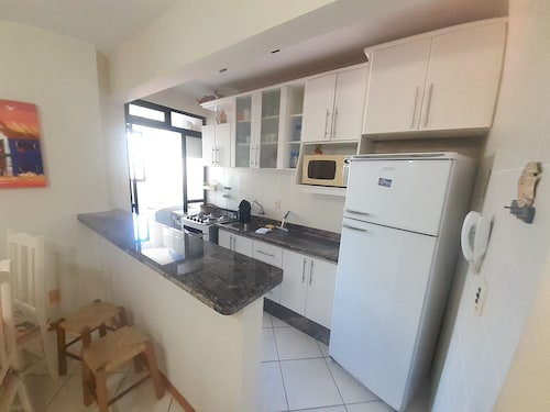 320, 3-bedroom apartment