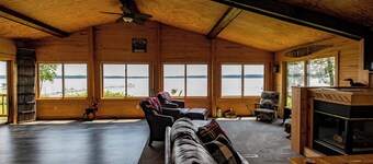 Round Lake Retreat: UP Lakefront Vacation Home