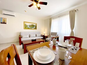 Dining - 25%OFF Tuturutu Condo Arena at Eagle Beach (Noord)