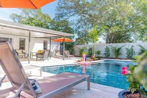 Outdoor pool, a heated pool