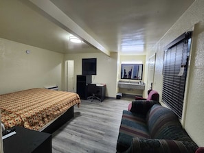 Chambre simple Standard | Bureau, systĂšme dâinsonorisation, accĂšs au Wi-Fi (inclus)