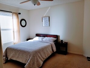 3 bedrooms, iron/ironing board, free WiFi, bed sheets