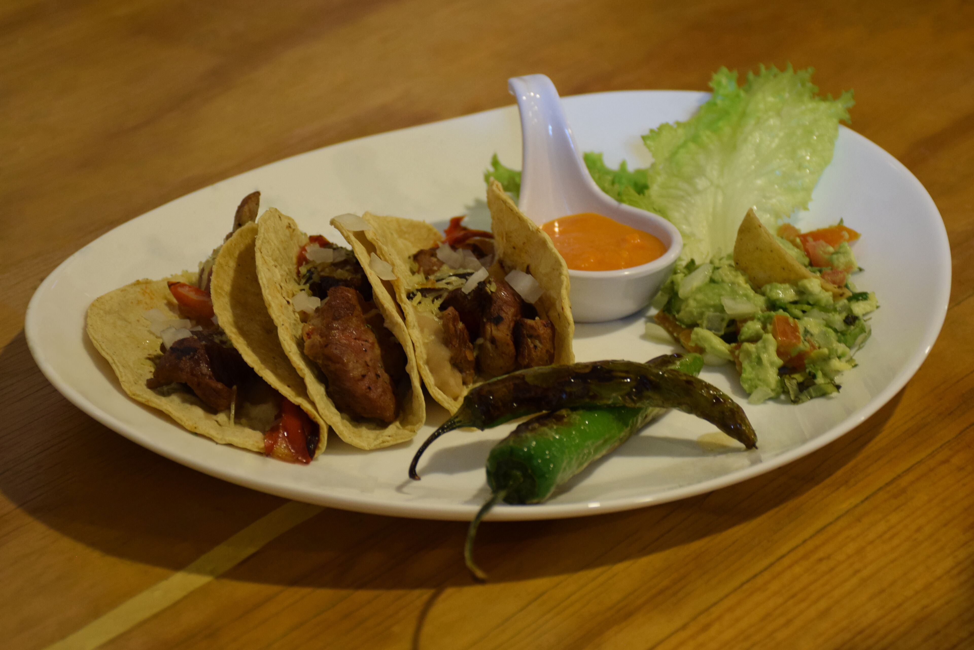 daily cooked-to-order breakfast (mxn 120 per person)