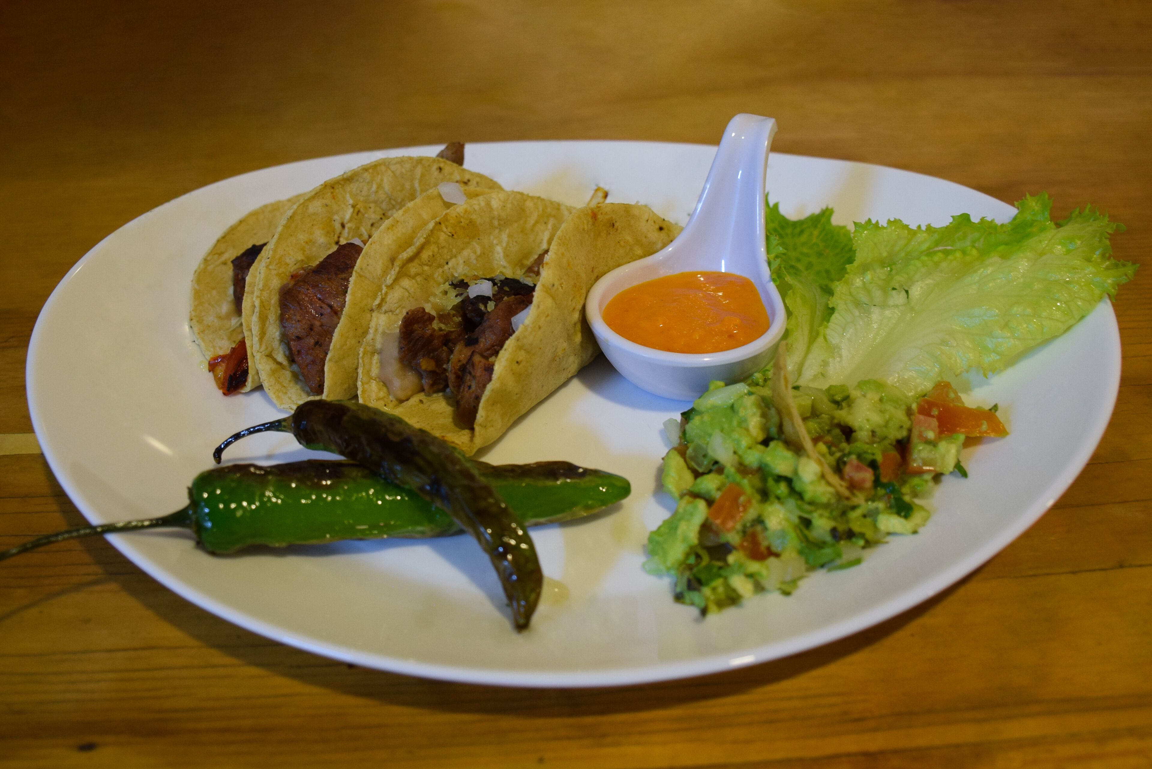 daily cooked-to-order breakfast (mxn 120 per person)