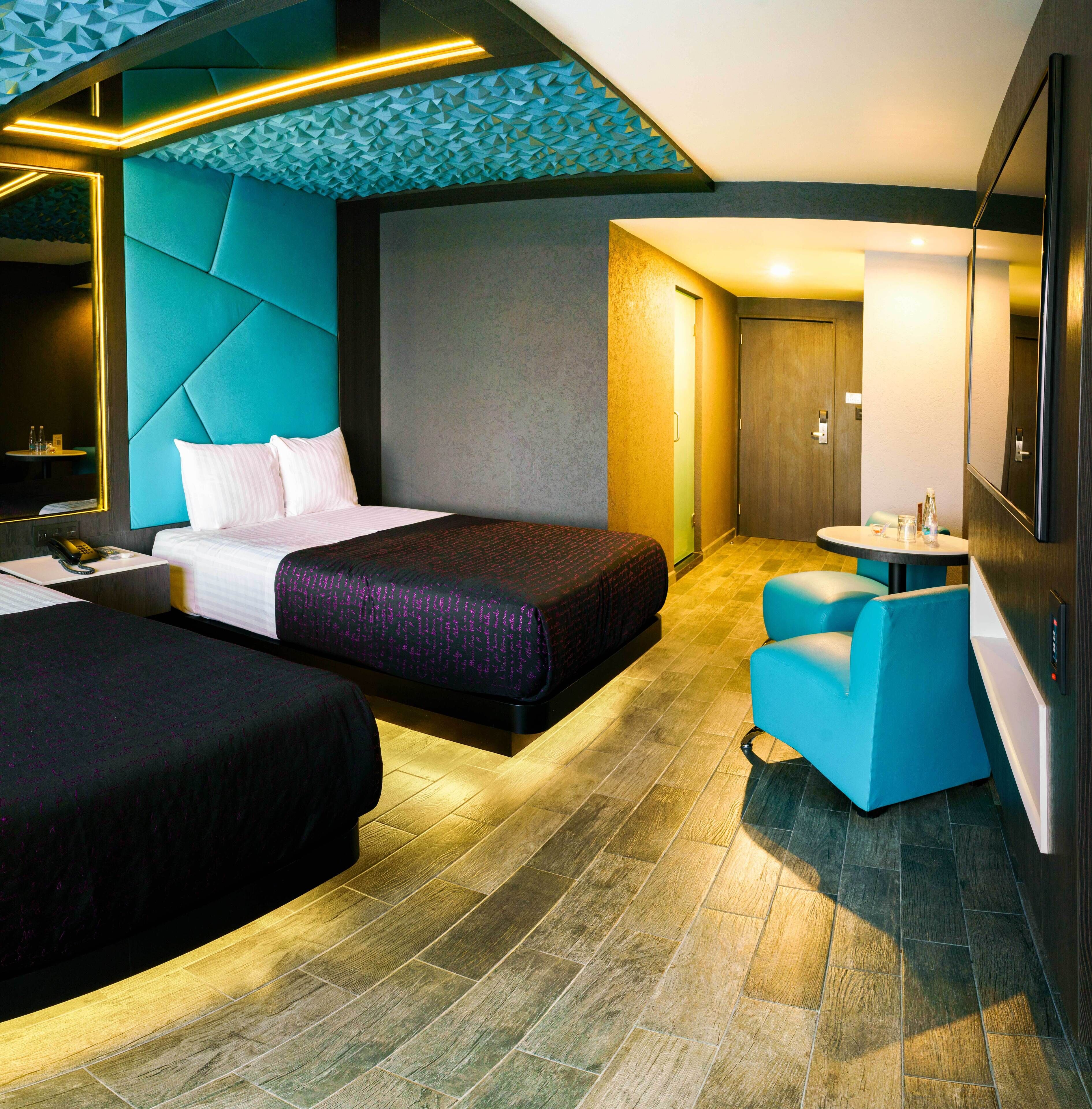 junior double room | 1 bedroom, in-room safe, individually decorated, soundproofing