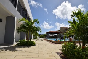 Outdoor pool - 25%OFF Abigail Condo Arena at Eagle Beach (Noord)