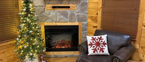 Smart TV, chimenea, videojuegos y reproductor de DVD