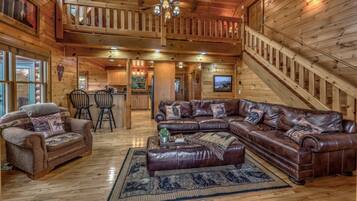 House, 3 Bedrooms | Living room