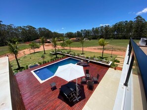 Ulkouima-allas, lämmitetty uima-allas