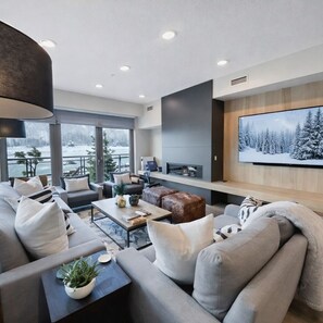 Living area - Kings Crown C-101 2 Bedroom Condo by RedAwning (Park City)