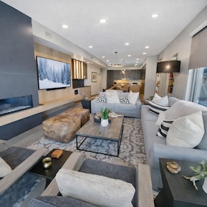 Apartment, 2 Schlafzimmer | Wohnbereich | Smart-TV