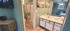 Casa, 3 habitaciones | 3 habitaciones, tabla de planchar con plancha y wifi gratis