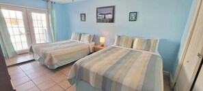 House, 3 Bedrooms | 3 bedrooms, iron/ironing board, free WiFi - Private Townhome w/ private pool 1 block to beach 3 Bedroom Home by RedAwning (South Padre Island)