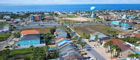 House, 3 Bedrooms | Aerial view