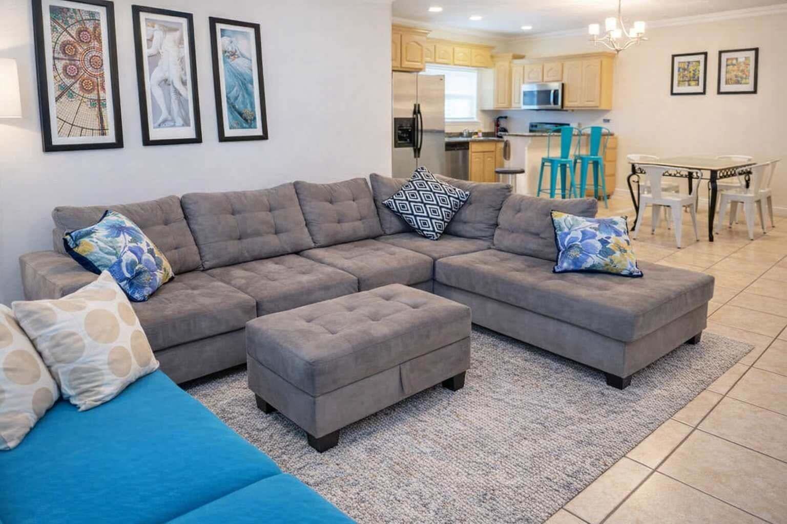 Apartment, 2 Schlafzimmer | Wohnbereich | Fernseher