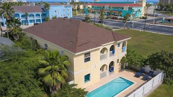 Apartment, 2 Bedrooms | Exterior