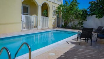 LĂ€genhet - 2 sovrum | Pool | Utomhuspool