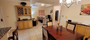 Apartment, 2 Schlafzimmer | Speisen