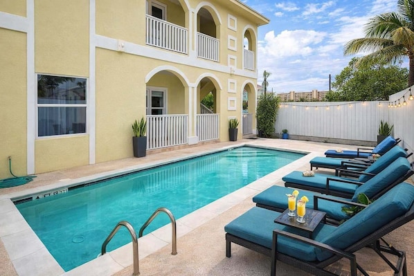 Apartment, 2 Bedrooms | Pool