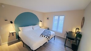 1 bedroom, desk, iron/ironing board, WiFi