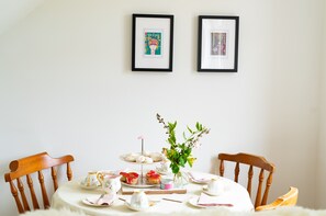 Dining - Carleys Corporate Home - Contractor Base (Macduff)