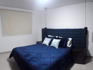 2 dormitorios, escritorio, tabla de planchar con plancha y wifi gratis
