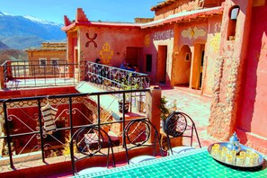 Front of property - "room in Guest Room - Gite Tawada Welcomes You" (Tabant)