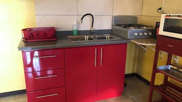 Studio, 1 Bedroom, Balcony, Garden View | Interior