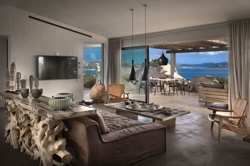 Villa in Porto Rafael, Design, Infinity Pool, Panoramic Sea View, Privacy
