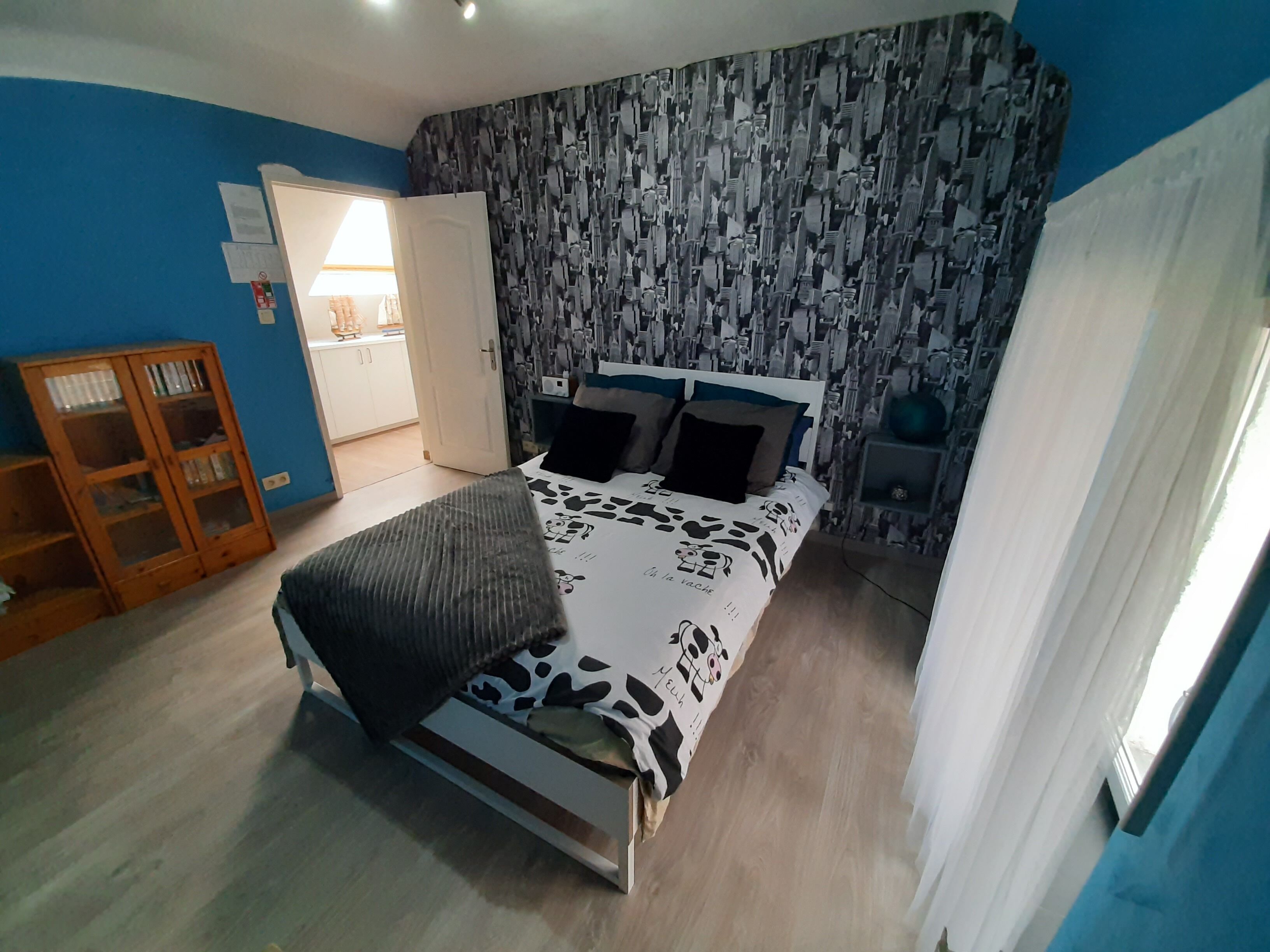 5 bedrooms