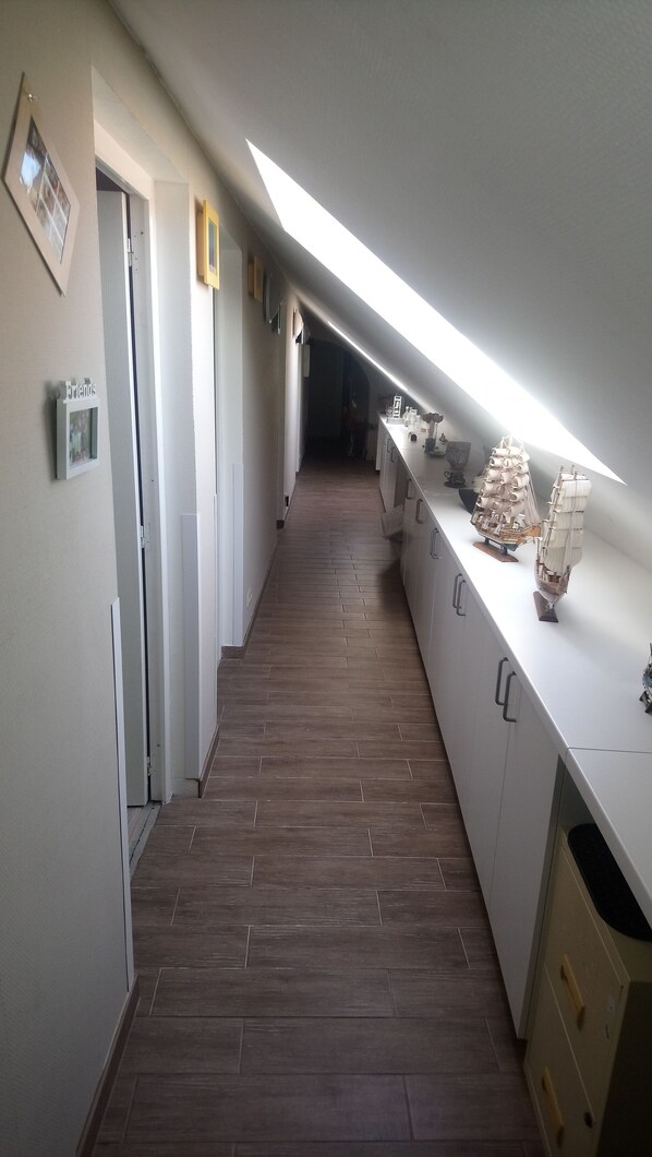 單棟房屋, 5 間臥室, 露台, 花園景 | 走廊