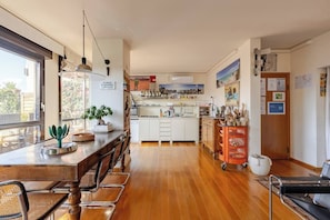Apartment, 1 Bedroom, Balcony, City View | Private kitchen