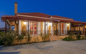 Villa, 2 chambres, fumeurs, piscine privée | Extérieur