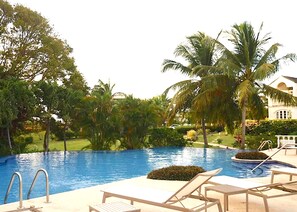 Appartement, 1 chambre, patio, vue jardin | Extérieur