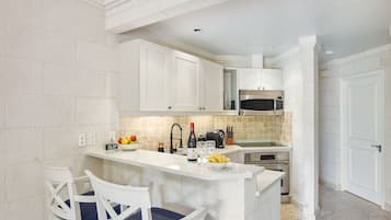 Apartemen, 1 kamar tidur, patio, pemandangan kebun | Area keluarga