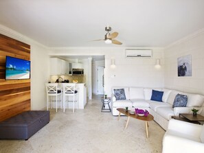 Apartemen, 1 kamar tidur, patio, pemandangan kebun | Tempat makan