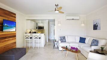 Apartemen, 1 kamar tidur, patio, pemandangan kebun | Tempat makan
