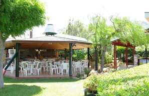 Apartment, 2 Bedrooms, Smoking, Patio | Outdoor dining