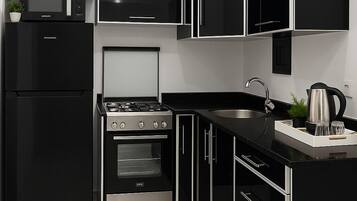 Chalet, 1 Bedroom, Accessible, Smoking | Interior