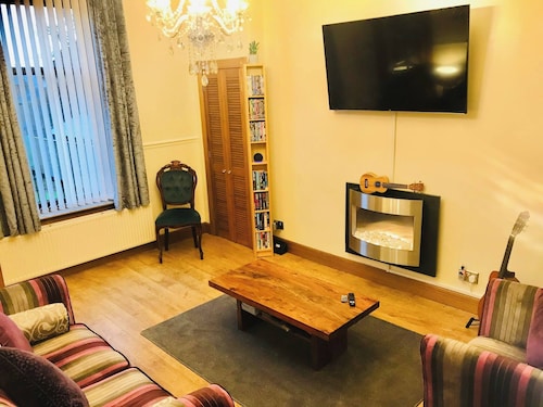 Station View Lodge - Near Balbirnie House Markinch
