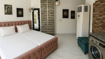 Chalet, 1 Bedroom, Accessible, Smoking | 1 bedroom
