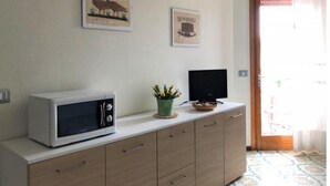 Unclassified image, 4 of 27, button - Lovely Flat Facing the sea - Beahost (San Michele al Tagliamento)