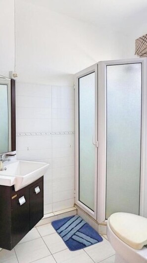 Apartemen, 3 kamar tidur, Boleh Merokok, kolam renang pribadi | Kamar mandi