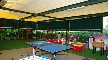 Apartamento, 2 quartos, para fumantes, varanda | Área infantil