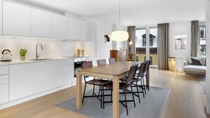 Apartament, 1 dormitori, balcó, vistes a la ciutat | Servei de restauració