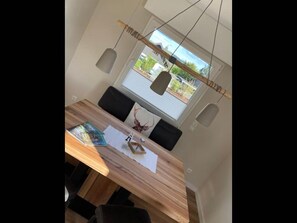 Chalet, 2 Bedrooms, Smoking, Balcony | Dining
