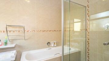 Room, 1 Bedroom, Smoking, Balcony | Bathroom